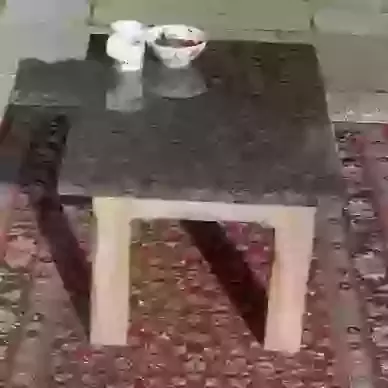 Granite / Cedar Table